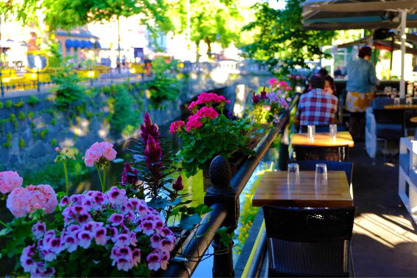 Restaurang Uppsala blommor och uteservering
